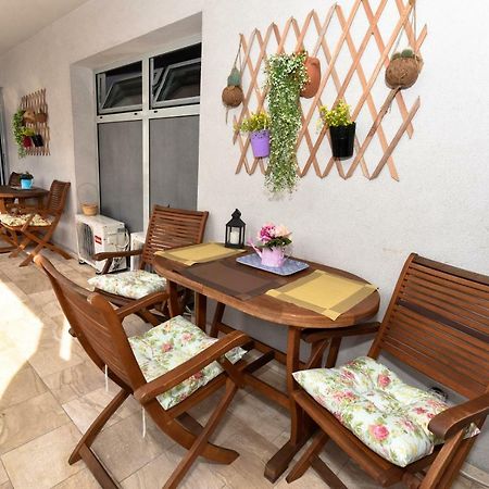 Marilyn Apartment บุดวา ภายนอก รูปภาพ